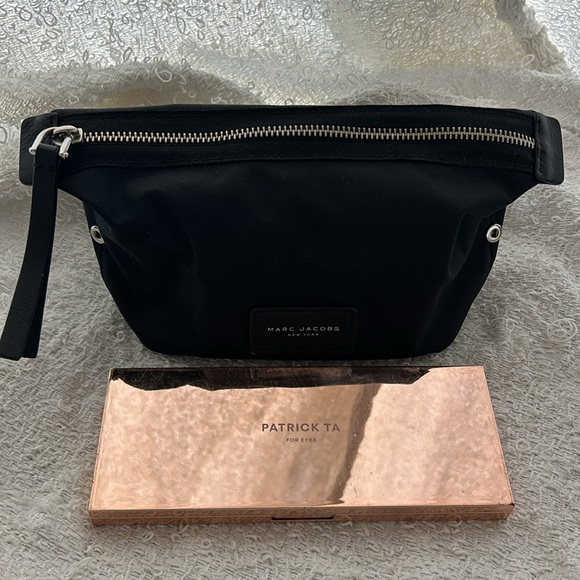 Marc Jacobs duffel makeup/accessories pouch - Picture 4 of 6